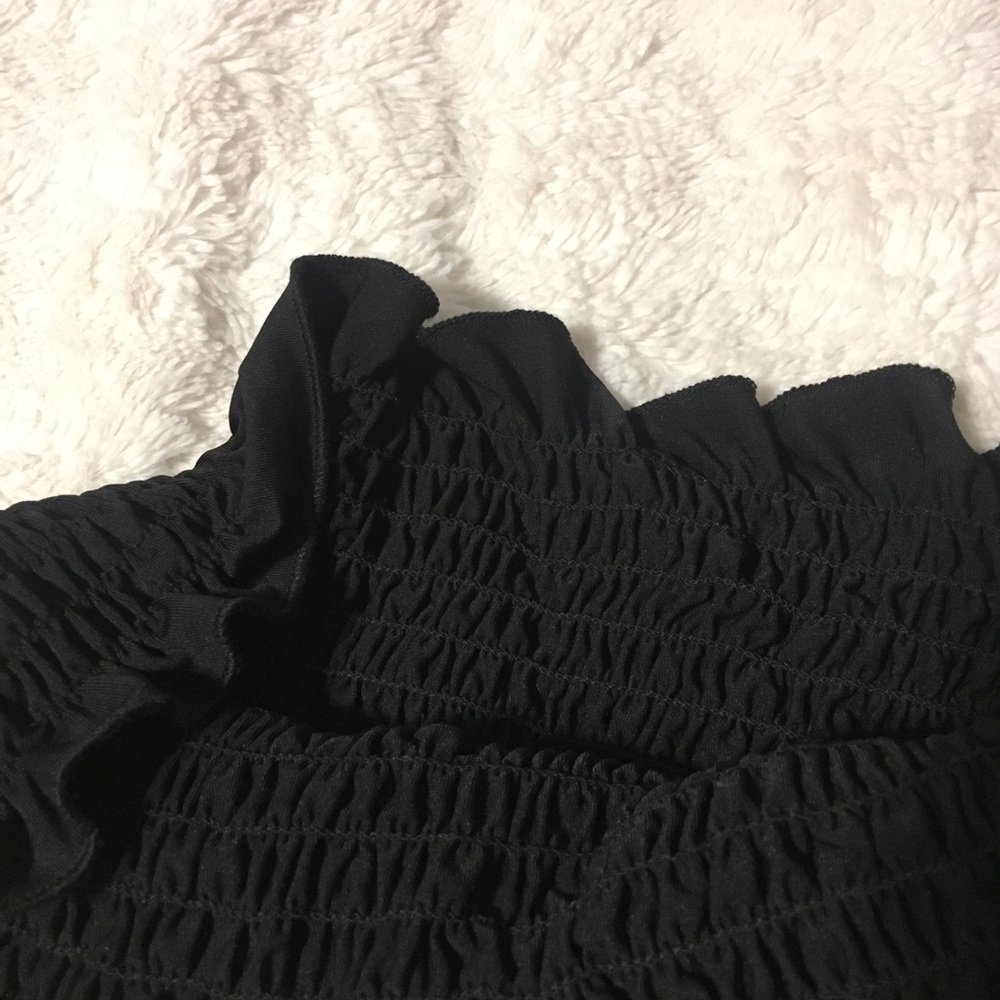 ❌SOLD❌ Ruffled Tube Top - Picture 2 of 2